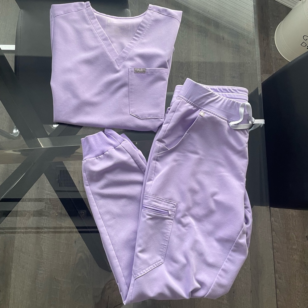 Lavender Dew Figs Scrub Set